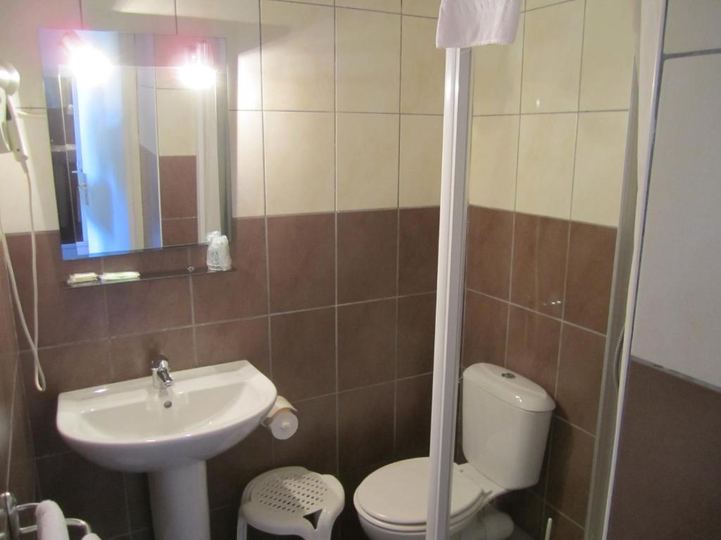 Hotel Madame Mere Saint-Florent  Zimmer foto
